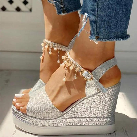 2021 New Women Summer Sandals Studded Detail Luxury Shine Design Casual Womens Shoes