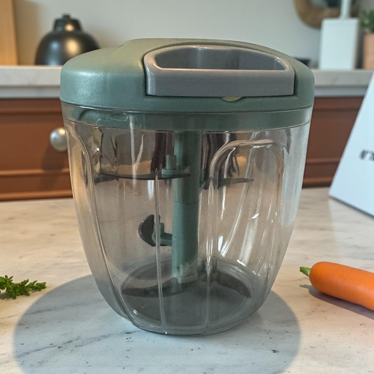 Manual Food Processor Vegetable Chopper, Portable Hand Pull String Garlic Mincer Onion Cutter for Veggies, Ginger, Fruits, Nuts, Herbs, etc., 900ml-green