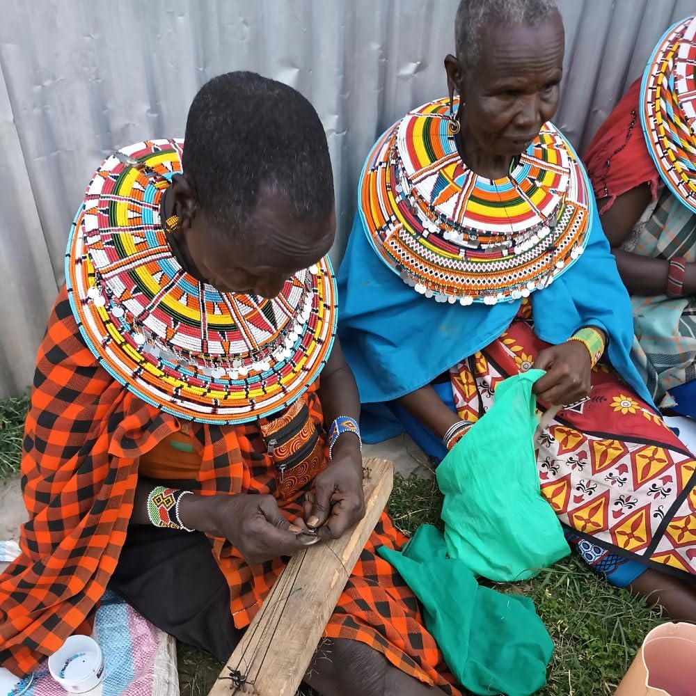 Love Hand Beaded Bracelet | Red and Black Glass Beads
