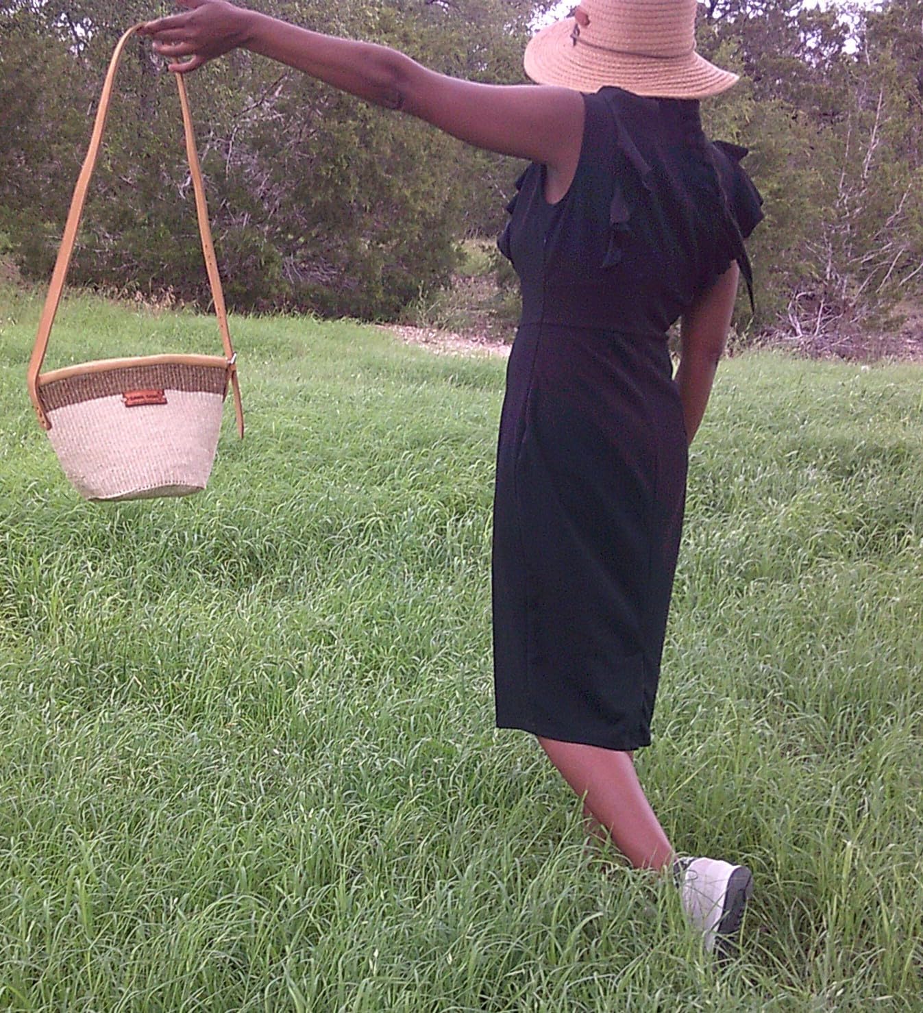 Life Top Handcrafted Sisal Straw Crossbody Bag