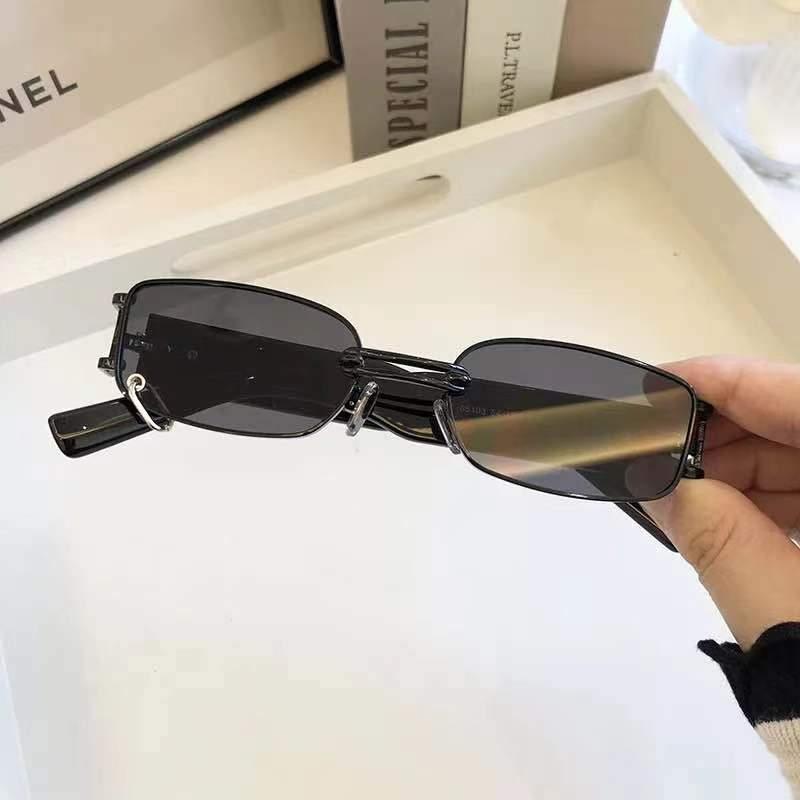 Attractive Sunglasses Square Shape Eyeglasses Metal Black Lenses For Men Women Sun Glasses for Outdoor Travel Driving Sunglasses