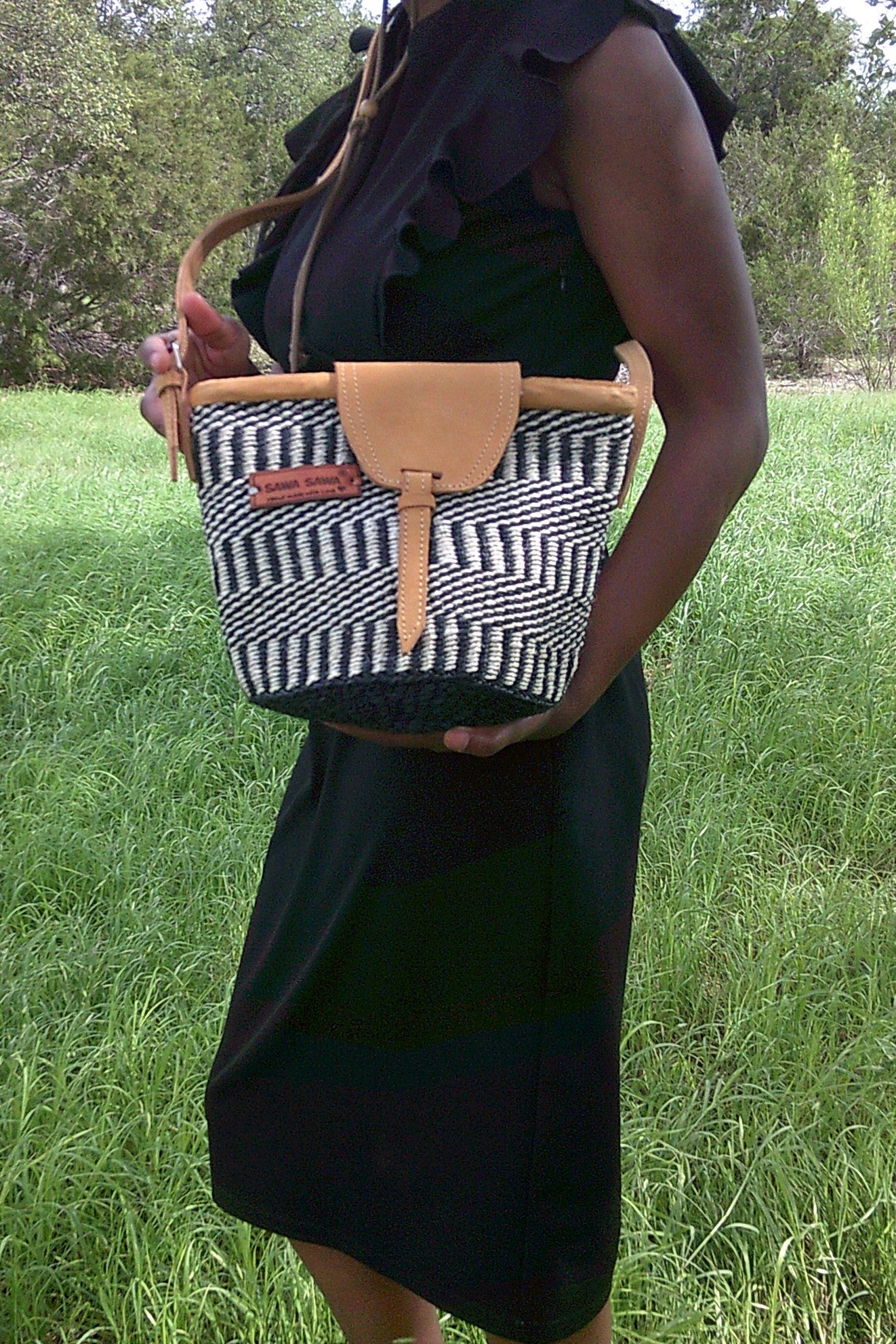 Small Balance Handcrafted Sisal Straw Crossbody Bag