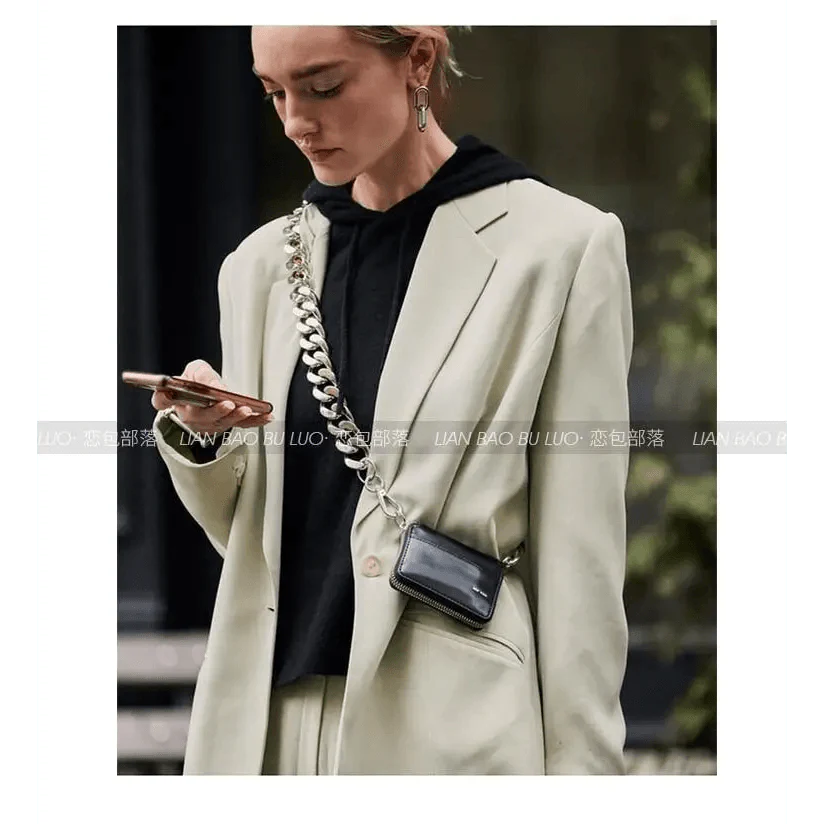 New Sparkling Thick Metal Chain Shoulder Bag Bike Wallet, Mini Bag, Coin Purse. Fashionable Women Pack Leather Crossbody Bags