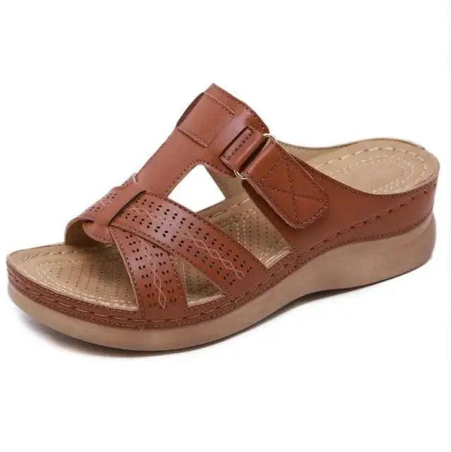 New Summer Fashion Slipper 2021 Buckle Strap Slippers with Comfortable Heel Indoor Outdoor Beach Sandals For Women