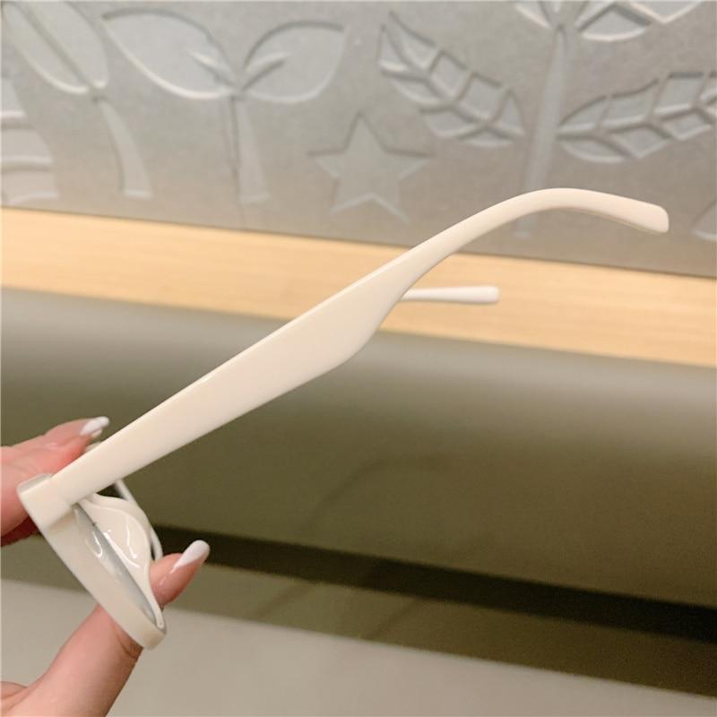 Vintage Narrow Cat Eye Sunglasses Cat's Eye Style Sunglasses For Women New Retro Style & Fashionable & Designer Shades Of Glasses Elegant Sunglasses